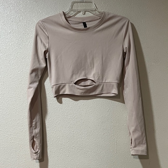 Stylish Beige Long Sleeve Crop Top - Picture 1 of 6